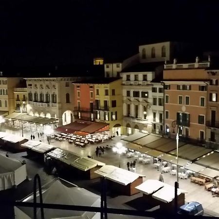 Апартаменты Bilocale Via Imola 4 Верона Экстерьер фото
